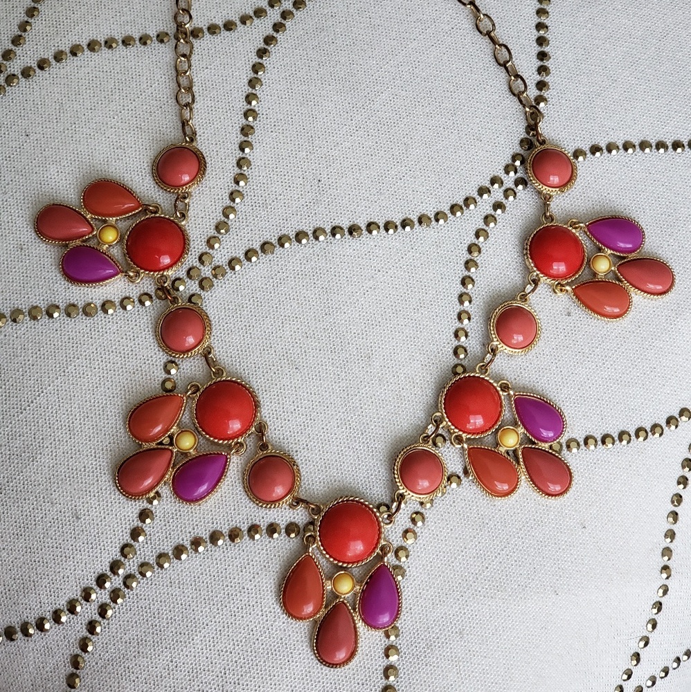 Statement necklace